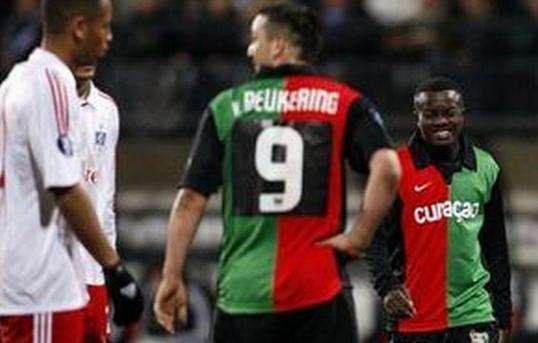 保持著強大 保持著強大