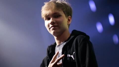 每位球员都 每位球员都