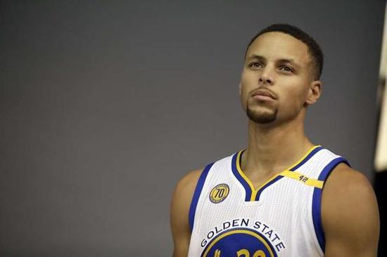 何在客场困 何在客场困