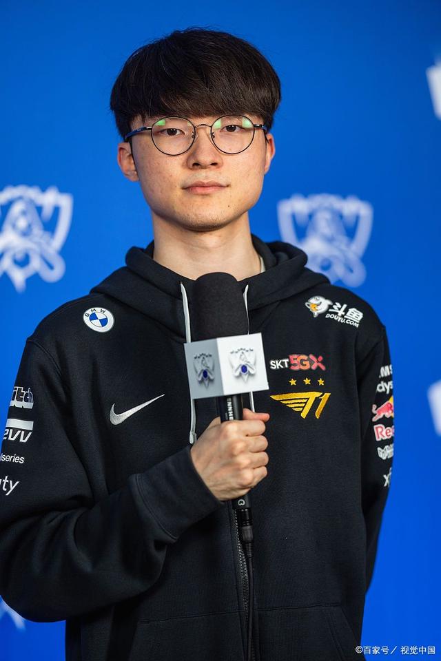 例是保利尼
